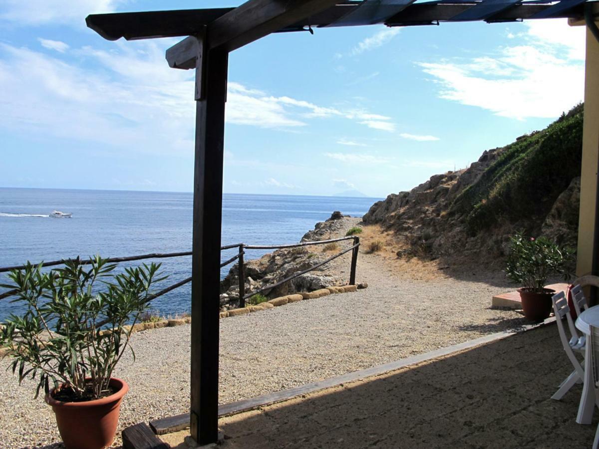 Isola D'Elba Come In Barca, A Un Tuffo Dal Mare 卡波利韦里 外观 照片