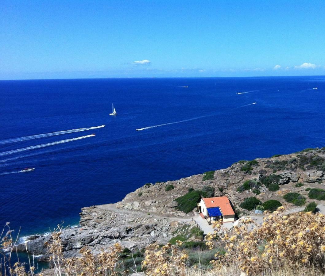 Isola D'Elba Come In Barca, A Un Tuffo Dal Mare 卡波利韦里 外观 照片